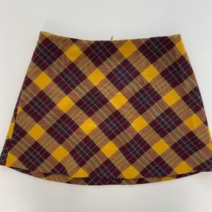 Clueless inspired 90s yellow mini skirt from Zara